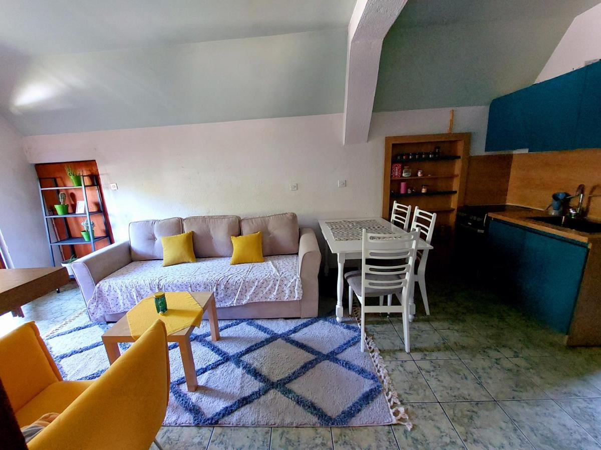 Incredible Apartment With A Mountain View - Matka Σκόπια Εξωτερικό φωτογραφία